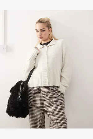 COLLUSION Cremehvid cardigan med vamset tekstur og rund hals-Brun