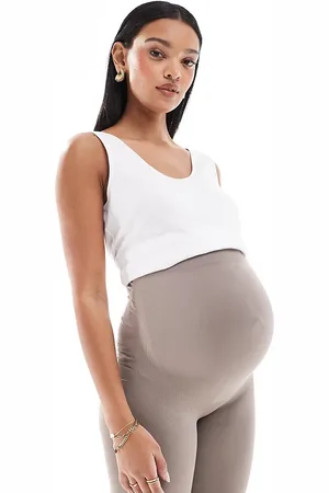 Mama;licious Mamalicious Maternity - Sømløse og gråbrune shorts-Neutral
