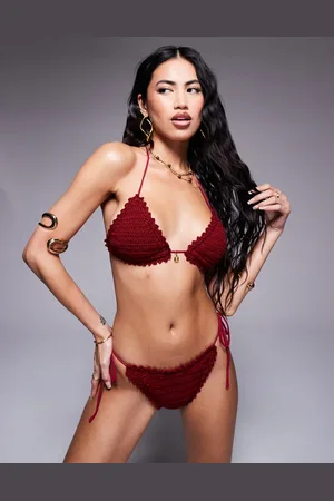 Candypants Kirsebærrød hæklet trekantsbikinitop