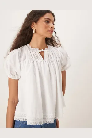 ASOS Cremehvid bluse med flæser og blonder
