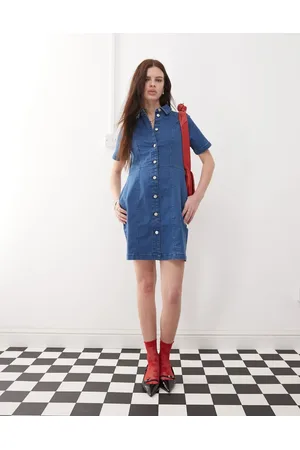 Noisy May Mellemblå og forvasket minikjole i denim med korte ærmer