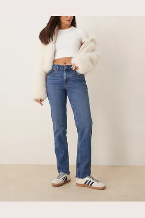 Abercrombie & Fitch Curve - Love - jeans med lige ben og mellemhøj talje