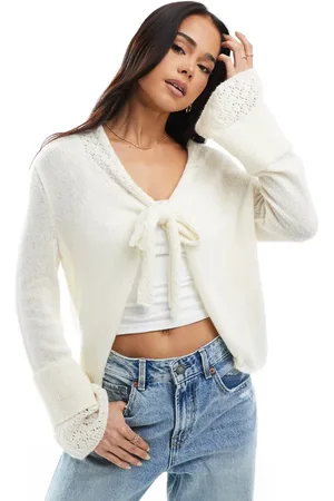 Miss Selfridge Cremehvid cardigan med bindefront og ærmer med svaj