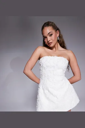 Murci Bandeau-minikjole med struktur og 3D-blomstermønster - Kun hos ASOS