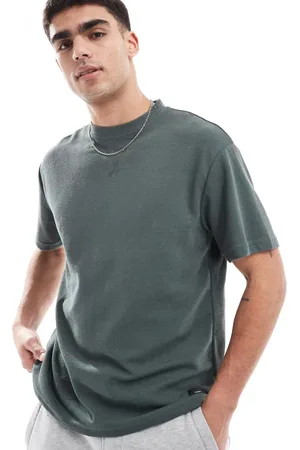 Pull&Bear Vasket lyseblå T-shirt i regular fit-Grøn