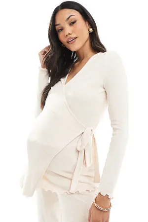 Mama;licious Mamalicious Maternity - Cremehvidmeleret superblød slå-om-top - Del af sæt