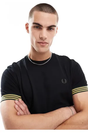 Fred Perry Og afslappet T-shirt med stribede ærmekanter