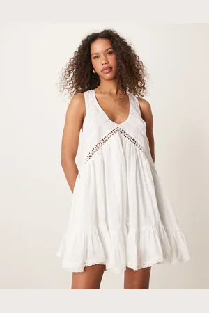 ASOS Minikjole med dyb, rund hals og tørklædedesign forneden