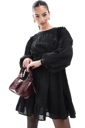 Miss Selfridge Minikjole med lange ærmer, pintucks og kantindsats