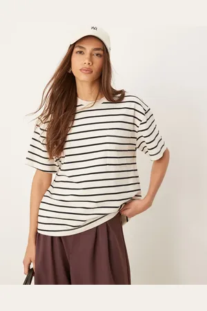 Abercrombie & Fitch Hvid T-shirt med lomme og marineblå striber i firkantet pasform-Multifarvet