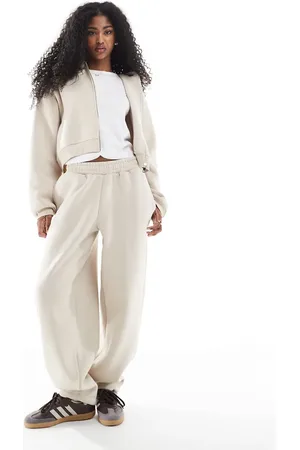 Miss Selfridge Beige joggingbukser med tøndeformede ben-Hvid