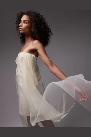 MANGO Capsule - bandeau-minikjole med organza-sløjfe
