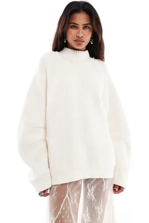 Free People Blød, oversized trøje med høj hals i kokosmælksfarve-Hvid