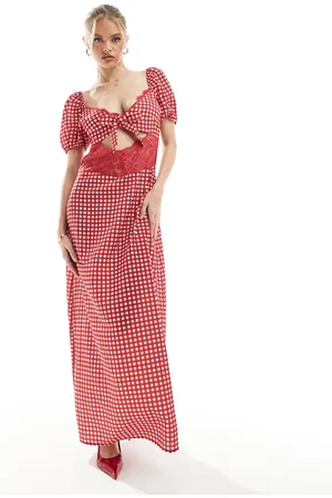 The Frolic Maxikjole i satin med rødt gingham-tern, blondeindsats, udskæring og pufærmer - Kun hos ASOS-Multifarvet