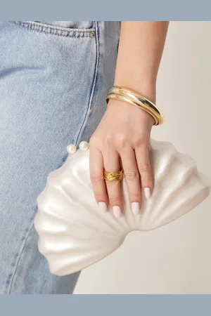 ASOS Cremehvid clutch-taske med tekstur, perlemorsfinish og aftagelig kæderem