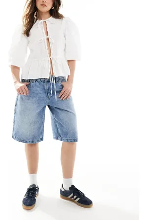 Bershka Posede longline-denimshorts i vask