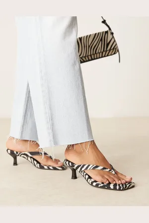 ASOS Hawaii - Sandaler med kitten-hæl, tårem og zebraprint-Multifarvet