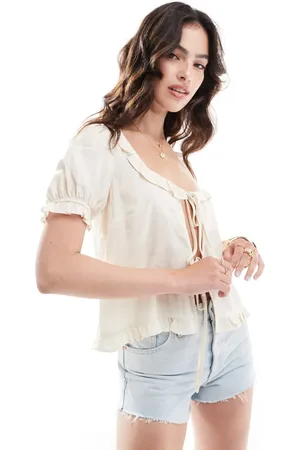 ASOS Bluse med dyb, rund hals og flæser i hørlook