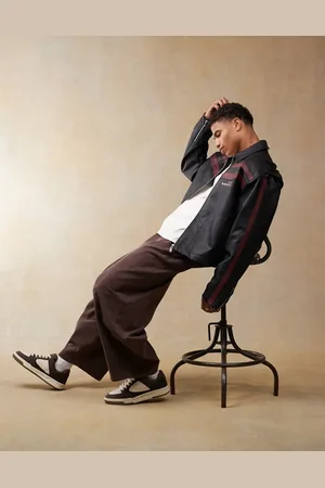 ASOS Oversized motocross-jakke med bordeaux striber i imiteret læder i firkantet pasform