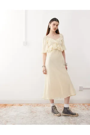 Reclaimed Kærnemælksgul maxikjole med flæser i chiffon-Hvid