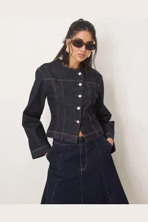 Gina Tricot Denimjakke i mørk indigoblå med stretch og indsyet talje