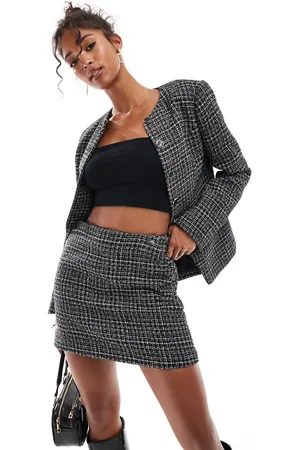 ASOS Skræddersyet mininederdel i boucle med monokrome tern - Del af sæt-Sort