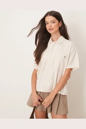 Dickies Service - Offwhite og oversized skjorte med korte ærmer og striber-Hvid