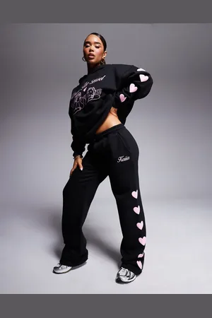Kaiia Sorte og pink joggingbukser med brede ben og puffet hjerteprint og logo - Del af sæt