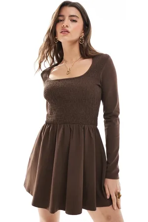 Miss Selfridge Minikjole med lange ærmer og rynker