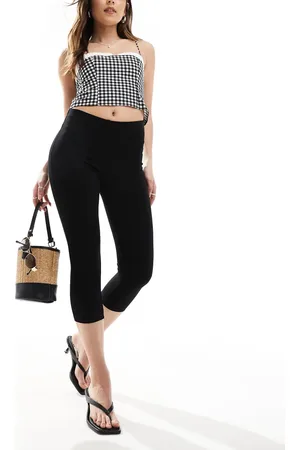 Bershka Sorte capri-bukser