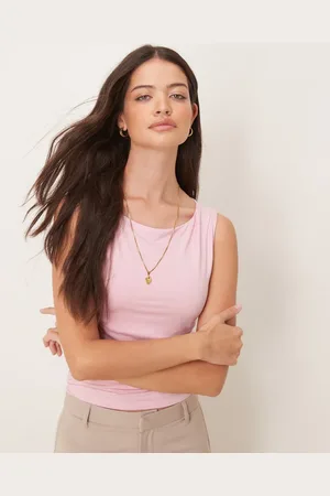 Gina Tricot Top i blød jersey med draperinger og bådudskæring samt rynkedetalje i siden