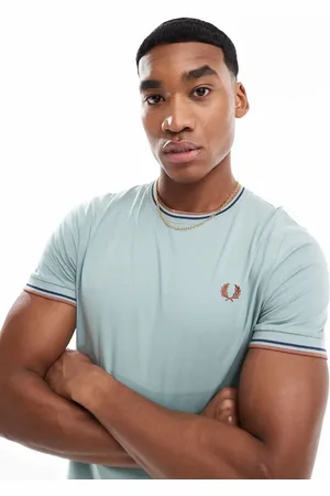 Fred Perry Isblå T-shirt med dobbeltstribet kant