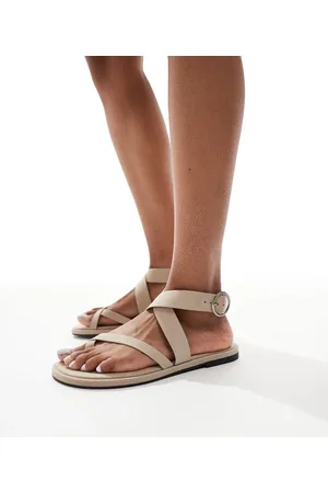Pull&Bear Ecrufarvede sandaler med smalle krydsremme-Hvid