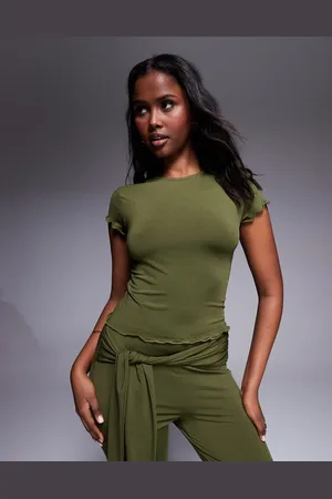 ASOS Kakigrøn tætsiddende top med korte ærmer og bølgekant - Del af sæt
