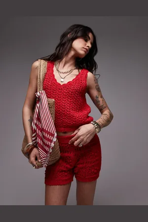Topshop Røde strikkede shorts med hulmønster - Del af sæt