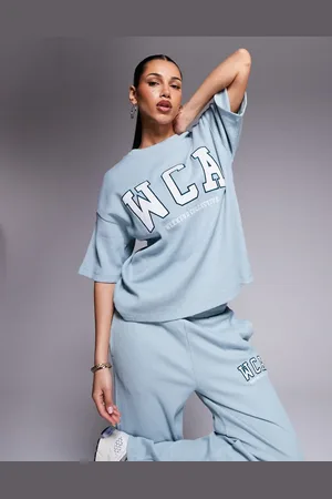 ASOS Weekend Collective - Vasket salviegrøn top med vaffelstruktur og college-logo - Del af sæt