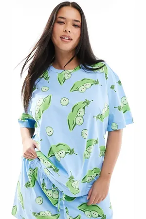 ASOS ASOS DESIGN Curve - Peas In A Pod - Blåt pyjamassæt med oversized T-shirt og shorts med ærmeprint