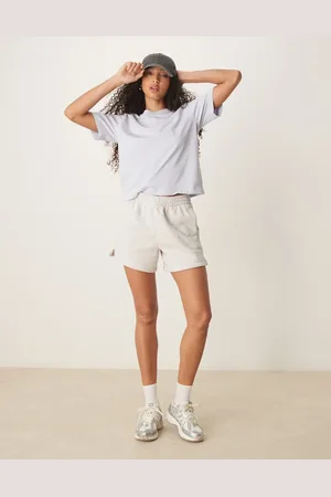 Abercrombie & Fitch Essential - longline-shorts med mellemhøj talje