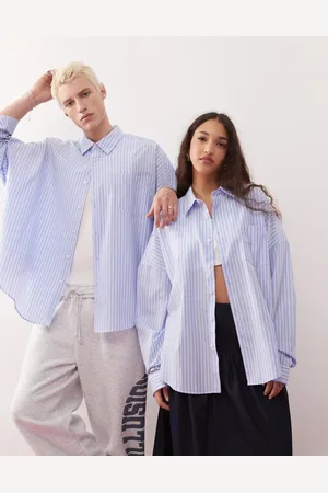 COLLUSION Unisex - Oversized skjorte med blå striber-Hvid