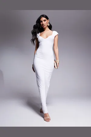 Fashionkilla Og stram maxikjole med bodycon-pasform og hjerteformet halsudskæring samt åben ryg og dobbelt formgivende effekt