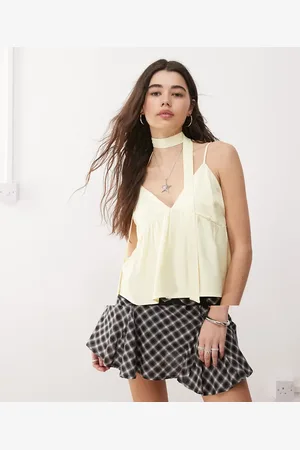 Reclaimed Lysegult sæt med babydoll-top med cami-stropper og tørklæde