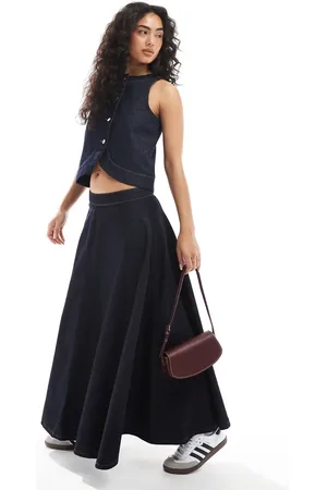 ASOS Indigoblå denimnederdel med cirkelsnit