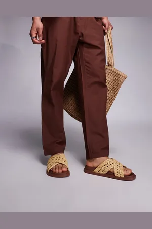 ASOS – Naturfarvede sandaler med krydsende remme med vævet design-Neutral