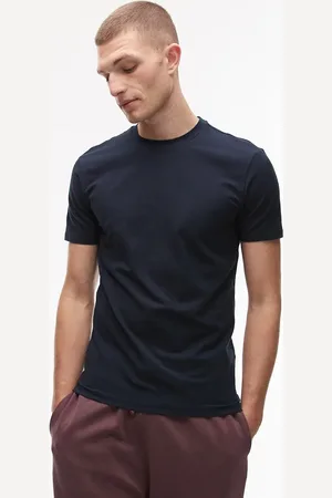 MANGO Tætsiddende T-shirt