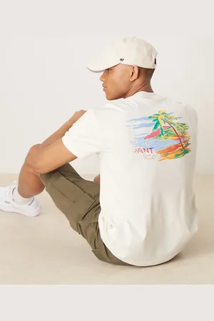 GANT Cremehvid T-shirt med logo og strandprint på ryggen