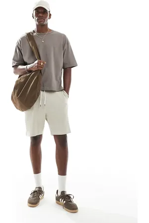 ASOS Beige oversized shorts i ribstrikket velour-Neutral
