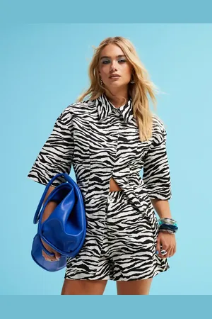 ASOS Kortærmet denimtop med indsyet talje og zebraprint - Del af sæt