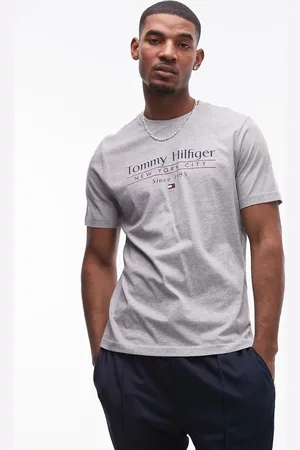 Tommy Hilfiger Grå T-shirt med lineært, centralt logo