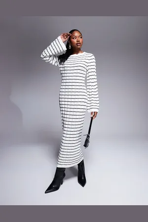 Kaiia Cremehvid maxi-sweaterkjole med sorte striber - Kun hos ASOS