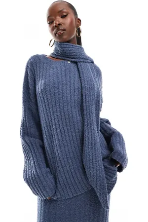 Kaiia Oversized trøje med aftageligt tørklæde i strikket bouclé - Del af sæt - Kun hos ASOS-Marineblå